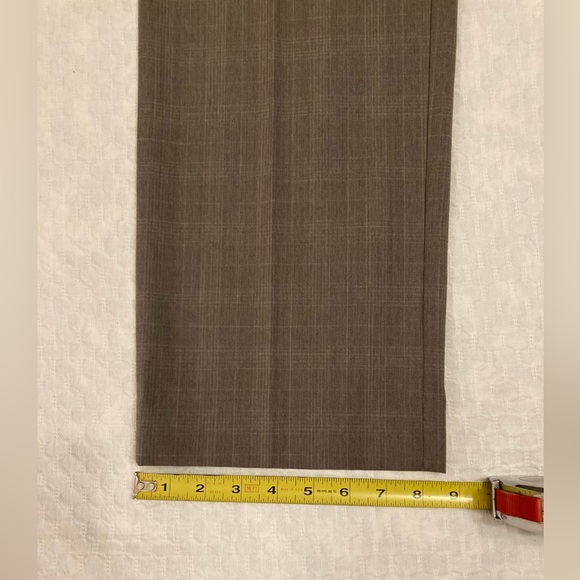 Banana Republic Modern Fit Dress Pants, tan, 32x32 - Picture 6 of 10